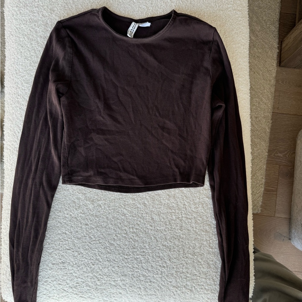 Small H&M long sleeved crop top